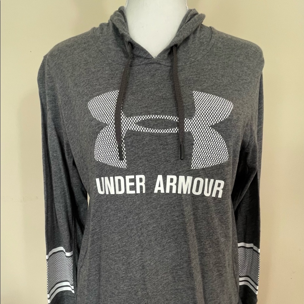 Under Armour Loose Fit Pullover Hoodie Gray And White Women Medium Pre-owned